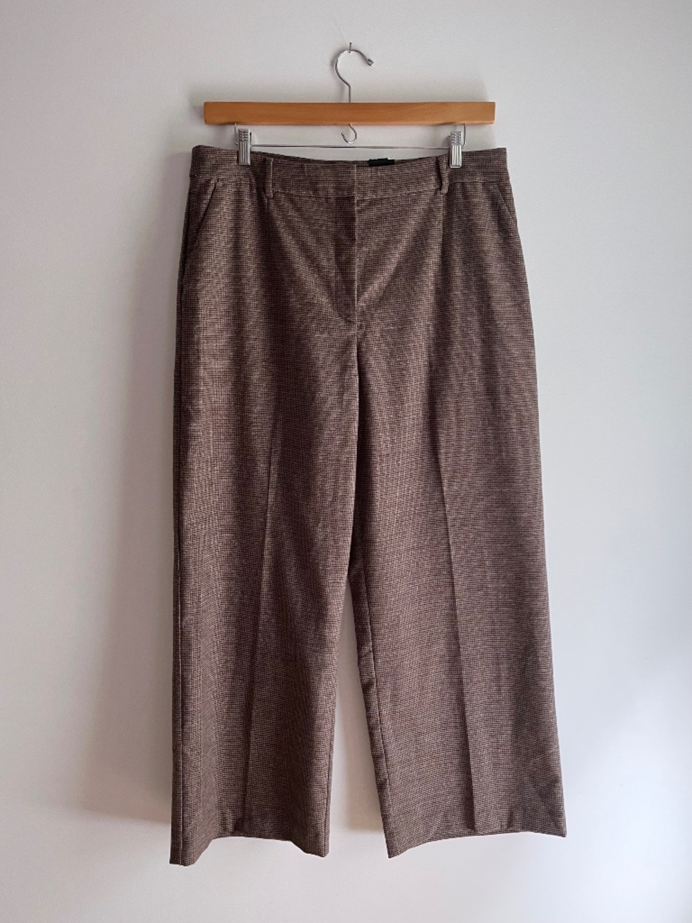 Houndstooth high rise wide leg trousers in brown - Size 18